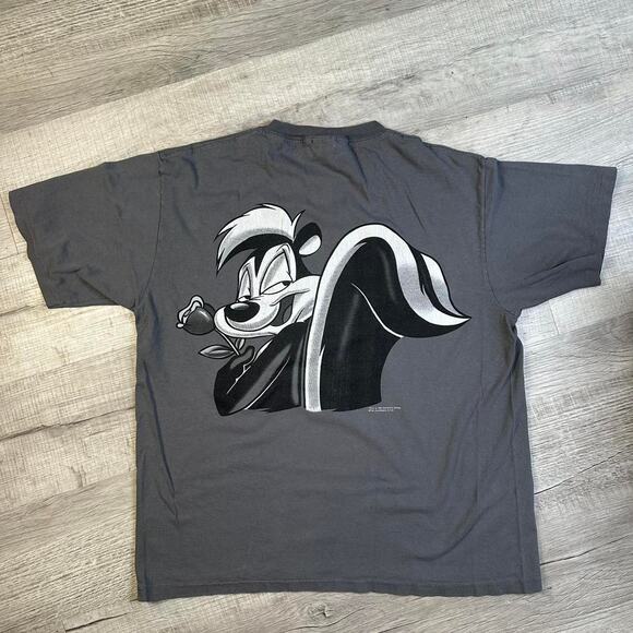 Vintage 90s Warner Brothers Pepe Le Pew SkunkWear T Shirt